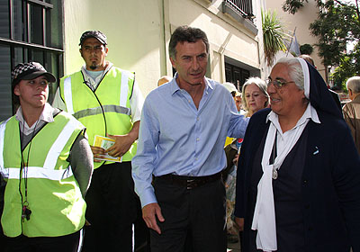 El jefe de Gobierno de la Ciudad de Buenos Aires, Mauricio Macri, dio detalles de la doble mano que comenz a implementarse en la Avenida Santa Fe y Darregueyra. Foto: Sandra Hernndez-gv/GCBA.