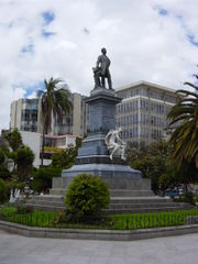 Monumento a Juan Montalvo
