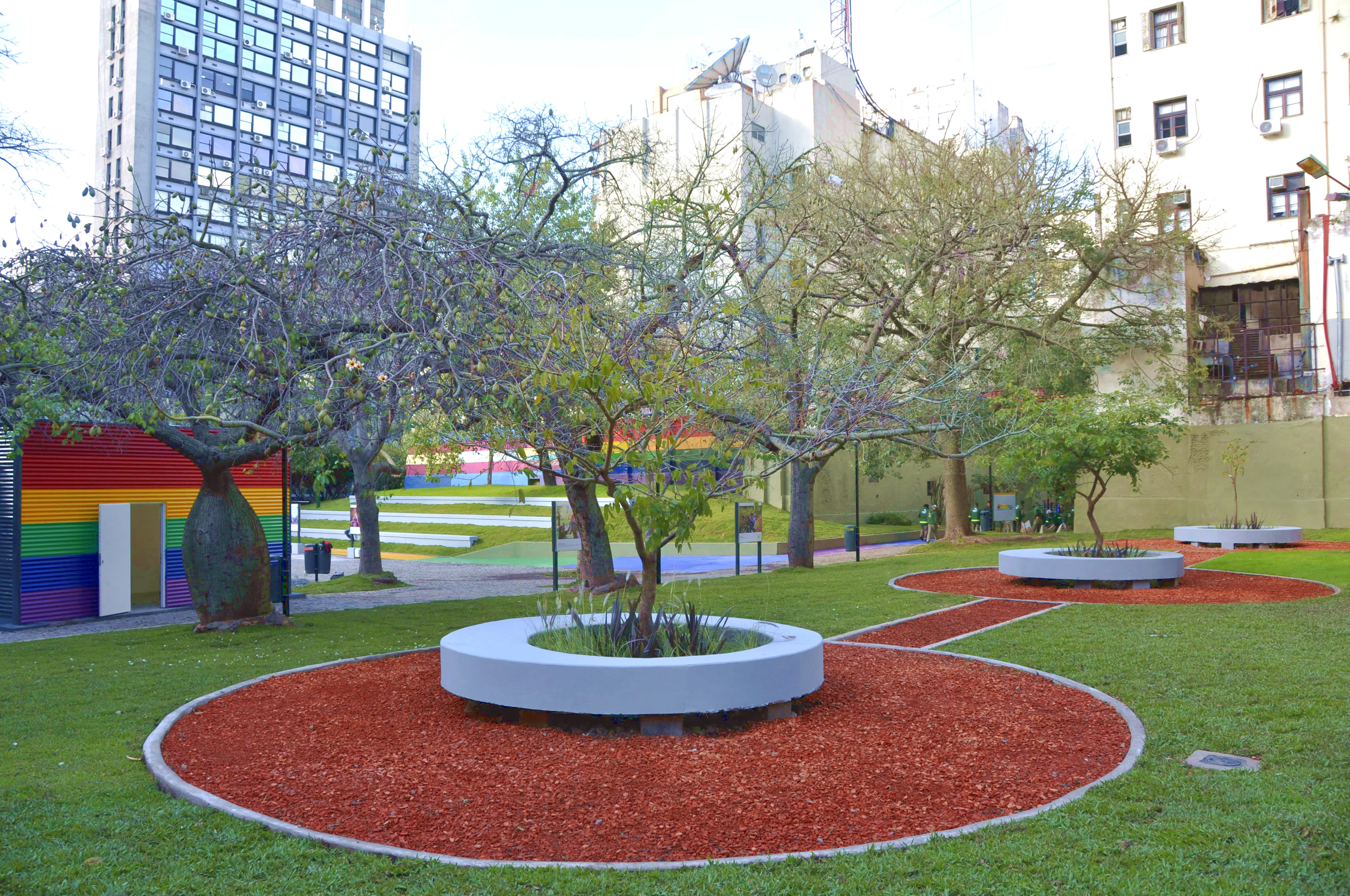 Plaza Roberto Arlt: un nuevo espacio dedicado a la diversidad