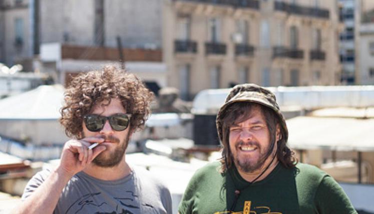 Wallas (en la foto, a la derecha de Fico, guitarrista de Massacre), aseguró que su último disco "Ringo" está dedicado a Buenos Aires.  Foto: Estrella Herrera/GCBA.