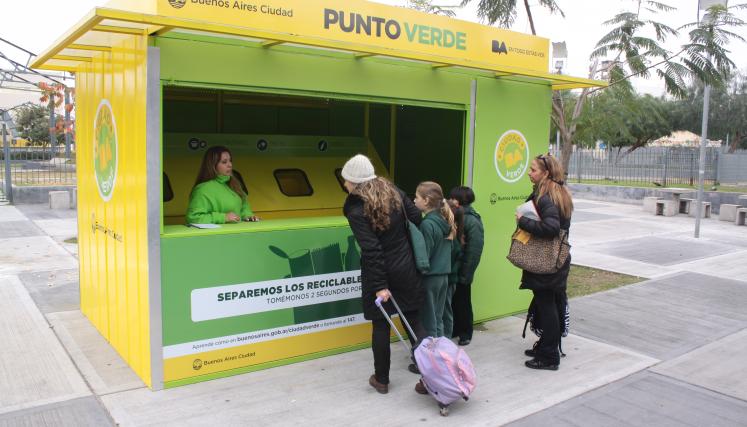 Nuevo Punto Verde en la plaza Mariano Boedo (comuna 5)