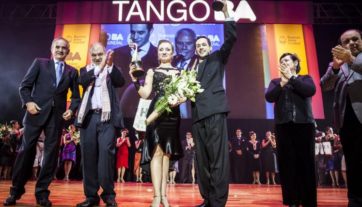 Lorena González y Sebastián Acosta son los campeones de la categoría tango pista