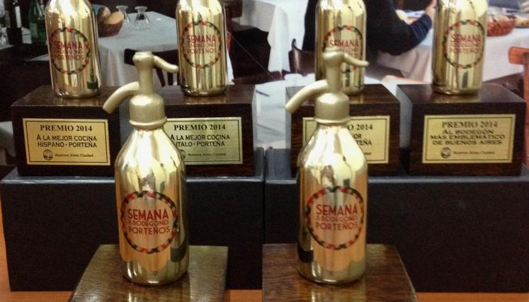 Los premios "Sifón de Oro" para los bodegones más votados por los clientes. Foto: Cultura/GCBA.