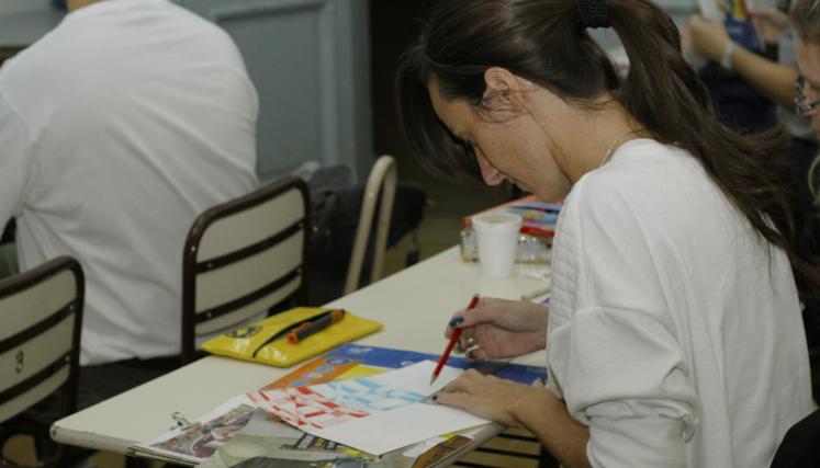 Más de 20 mil personas por año se inscriben en talleres de formación laboral. Foto: Ministerio de Educación GCBA.