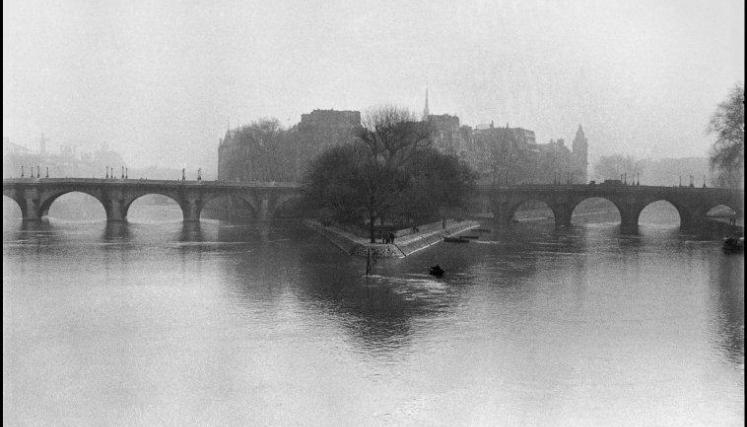 Ile de la Cité, París, Francia, 1951 © Henri Cartier-Bresson / Magnum Photos 