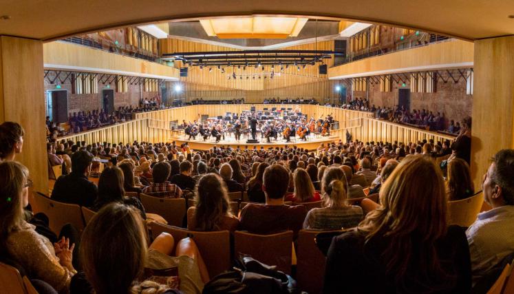 La Orquesta Filarmónica se presenta gratis en la Usina del Arte. Foto del Teatro Colón.