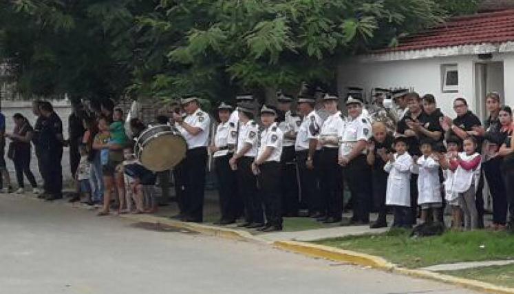La Banda musical de la Policía de la Ciudad también participó de la actividad.