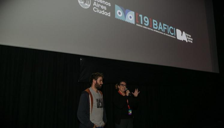 La directora del Museo del Cine Paula Félix Didier y el coordinador general Andrés Levinson