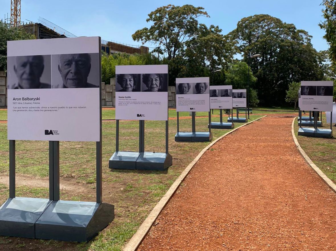 La Ciudad homenajea a las víctimas del Holocausto con una muestra fotográfica de sobrevivientes