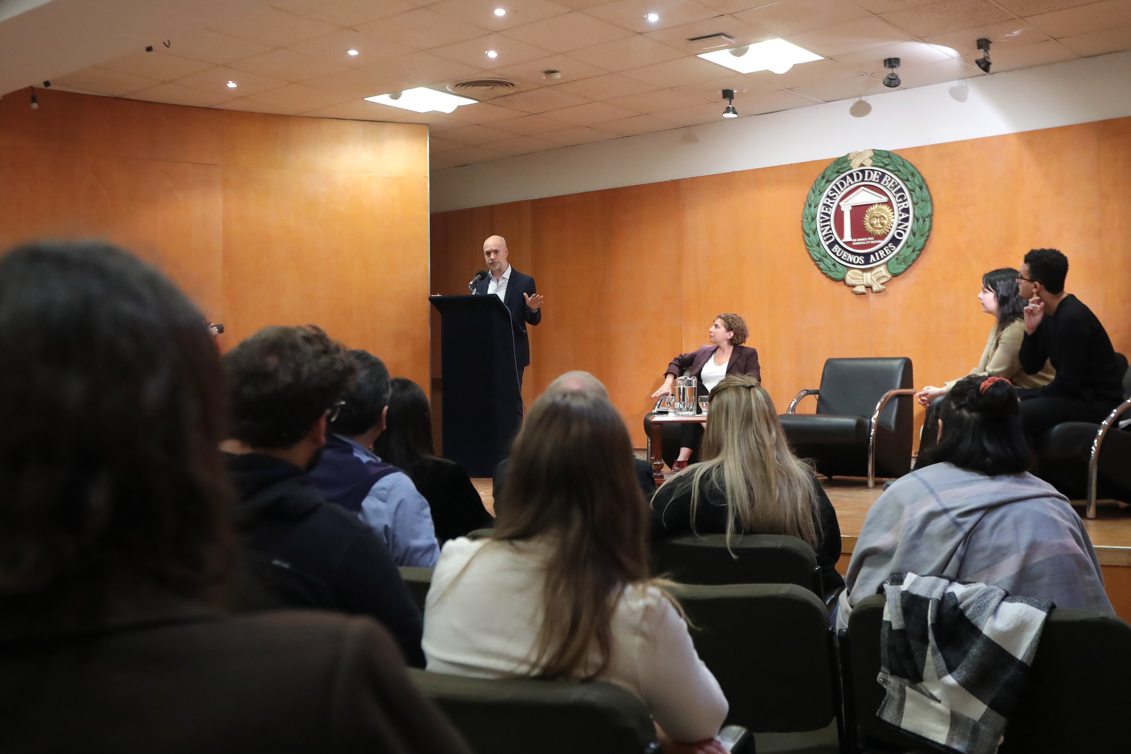 Rodríguez Larreta brindó una charla para estudiantes universitarios