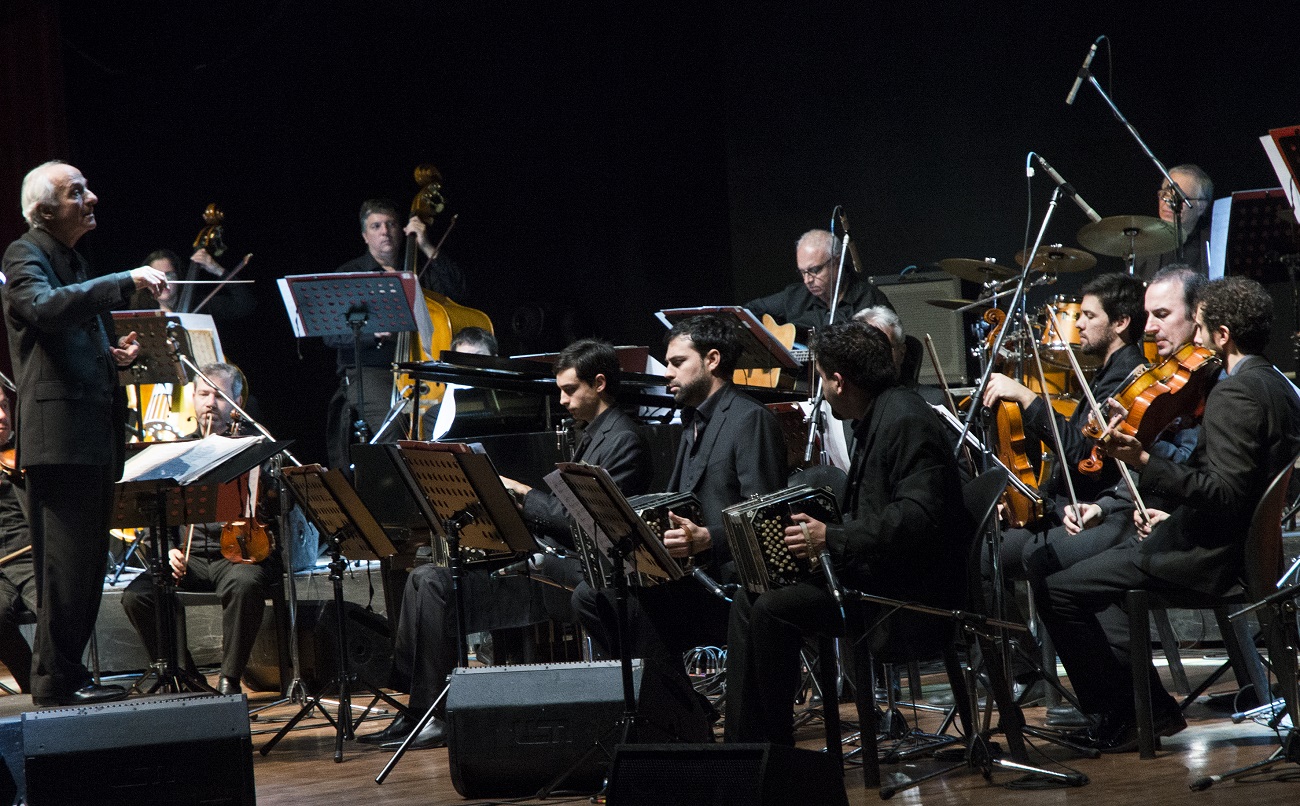 Piazzolla, Gardel y Marconi  interpretado por tres grandes mujeres de la Orquesta del Tango de Buenos Aires