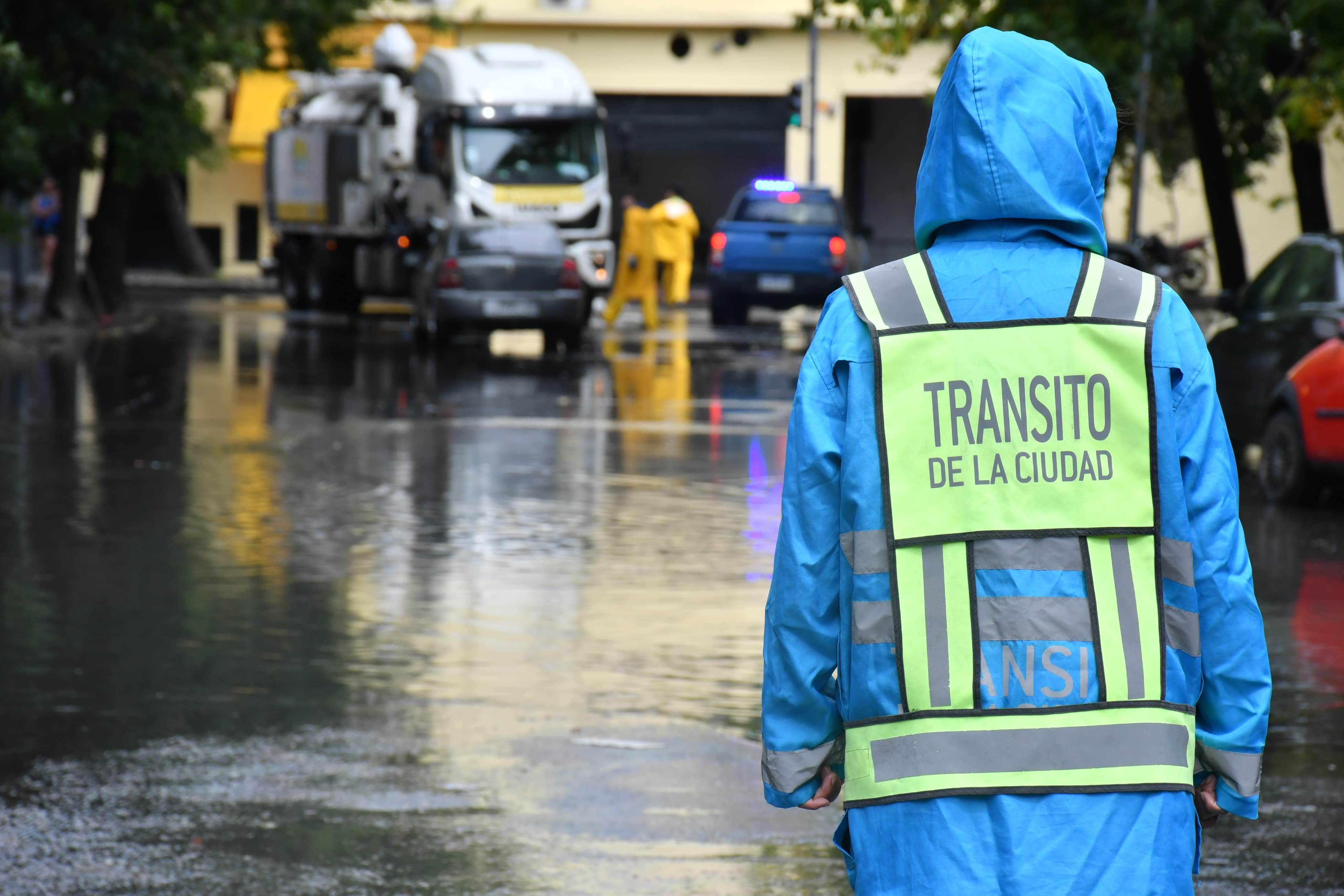 La Ciudad continúa con trabajos preventivos en calle por las fuertes lluvias