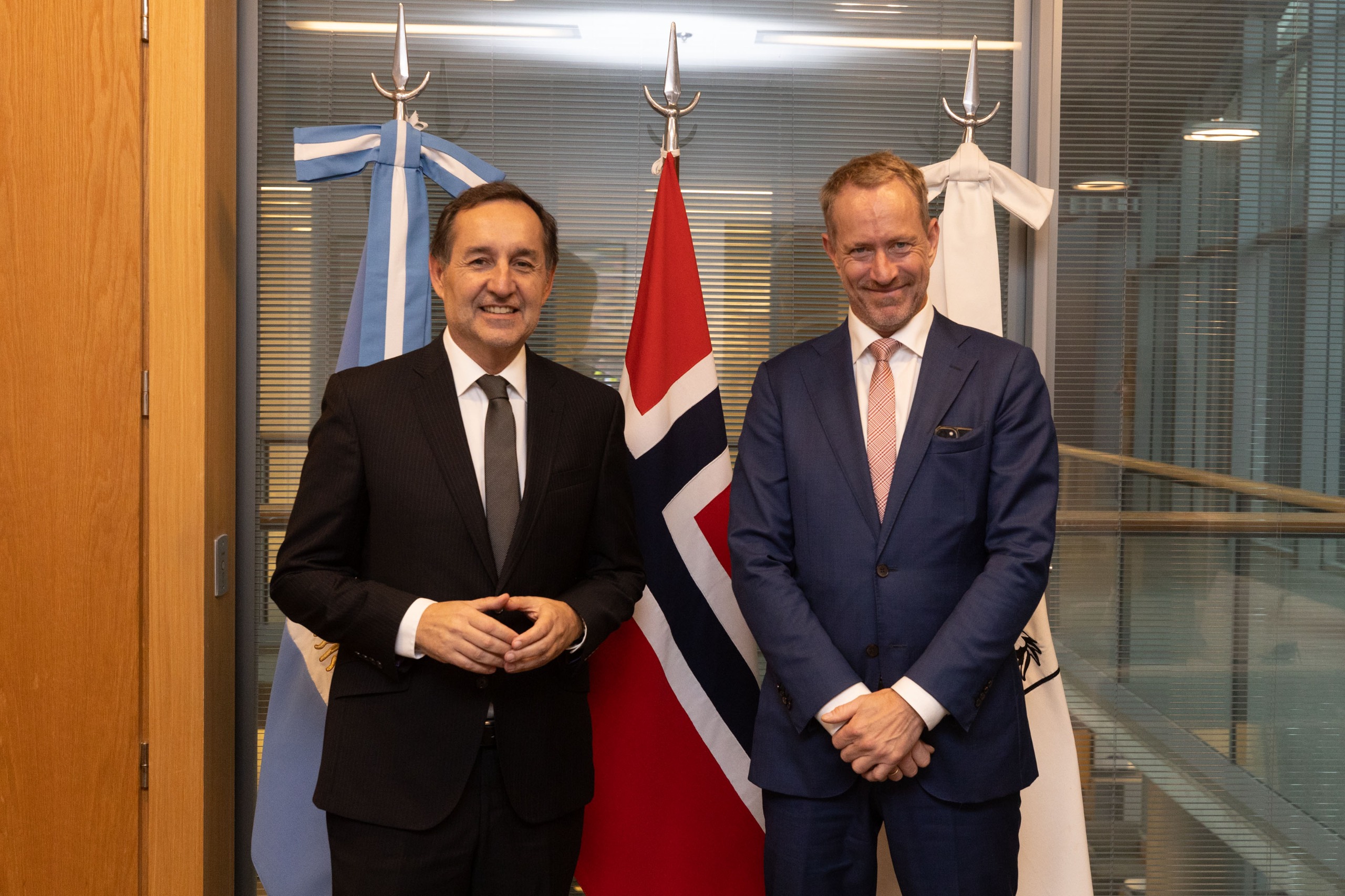 El Secretario General y de Relaciones Internacionales mantuvo un encuentro con el Embajador de Noruega en Argentina