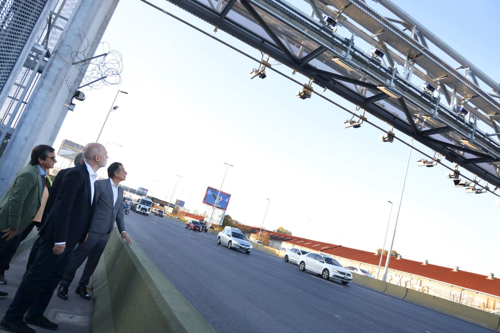 Rodríguez Larreta inauguró la primera autopista inteligente para vehículos particulares, sin cabinas de peaje