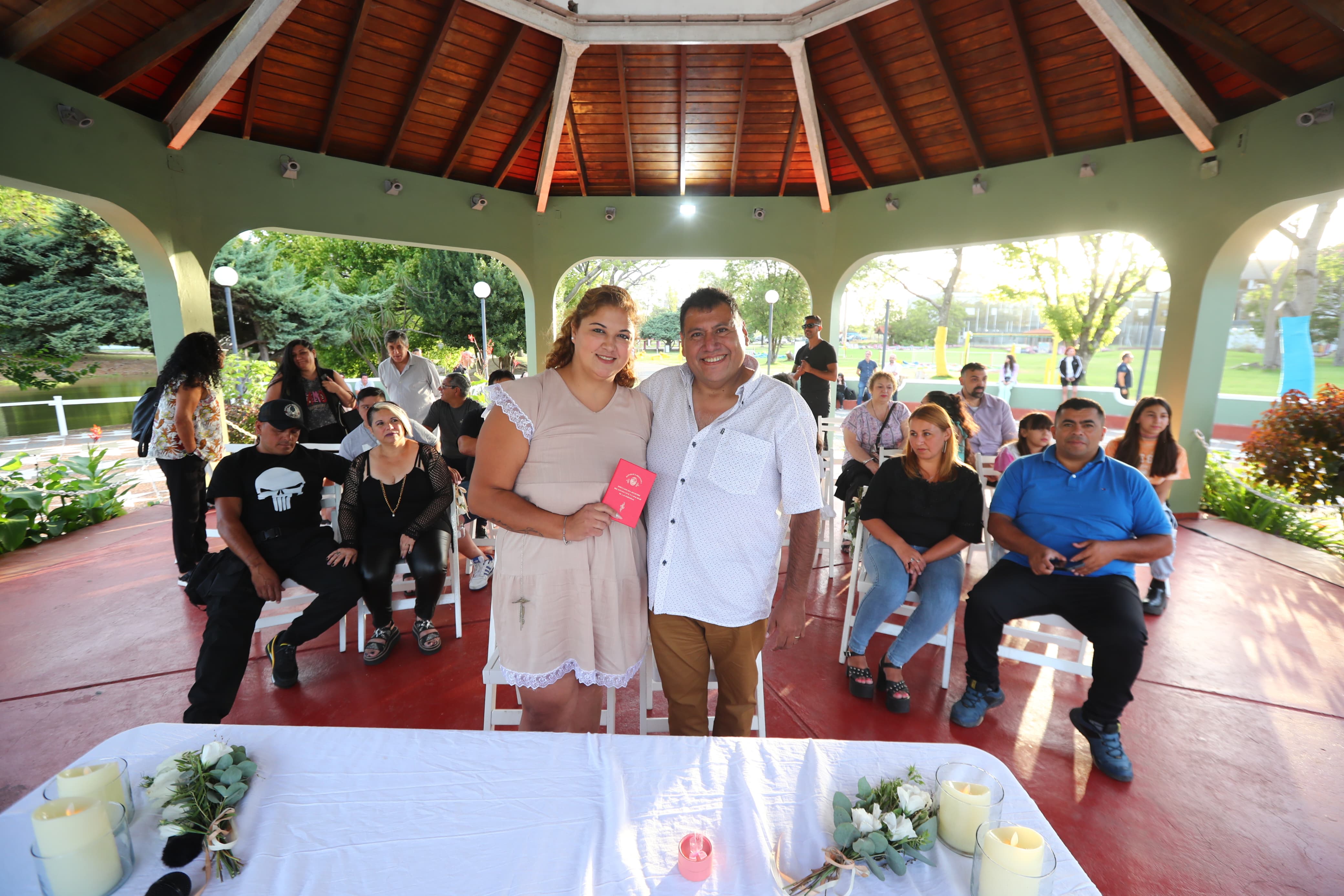 La Ciudad conmemora el Día de los Enamorados con la celebración de 14 casamientos al aire libre