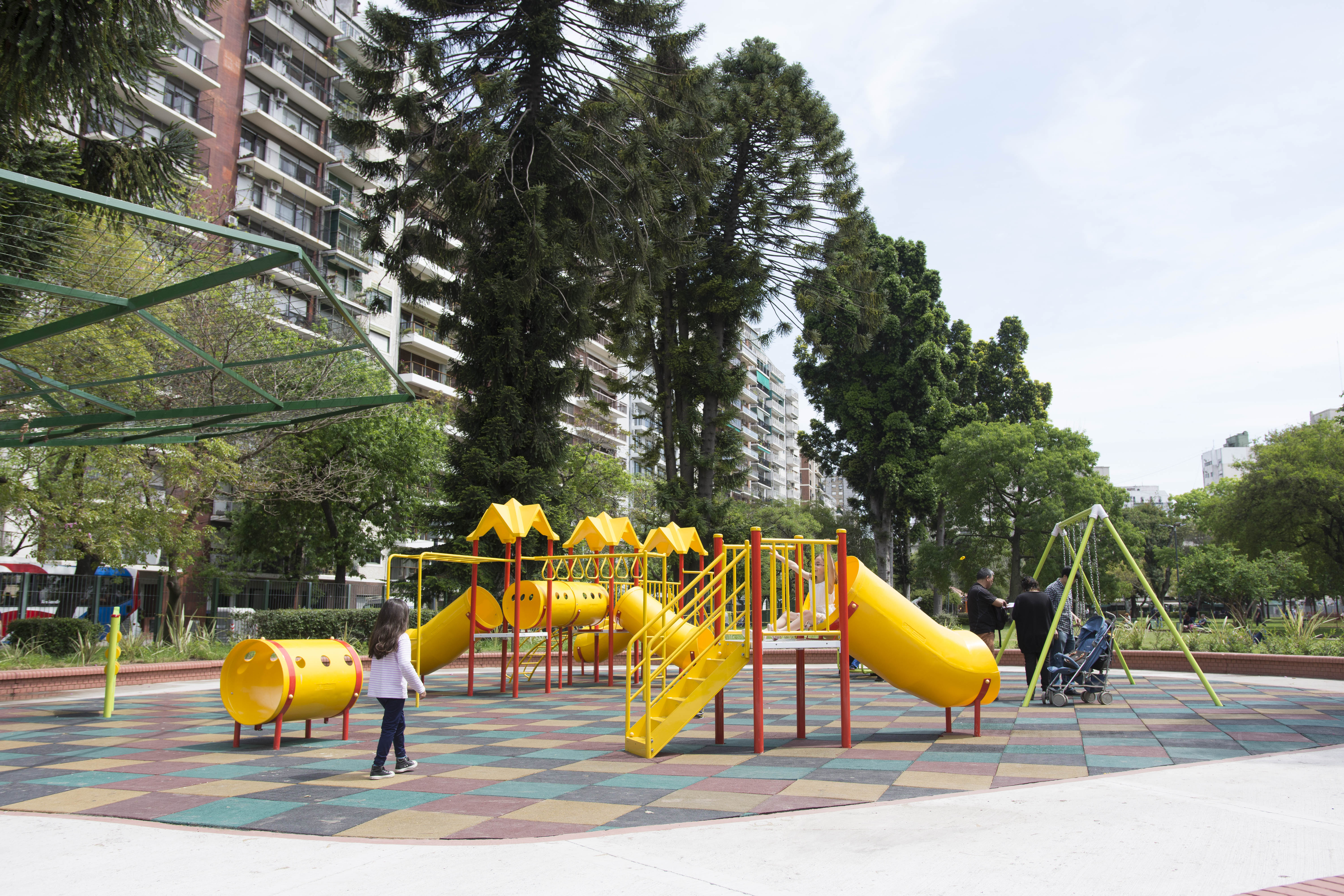Ya se encuentra renovado el patio de juegos del Parque Rivadavia