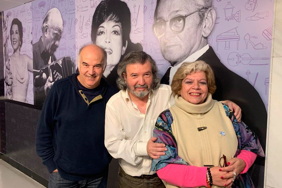 Grandes artistas visitaron la radio de tango