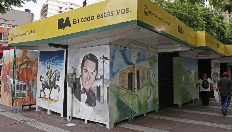 Los nuevos murales de la Plaza Primera Junta. Foto. Secretaría de Gestión Comunal y Atención Ciudadana.