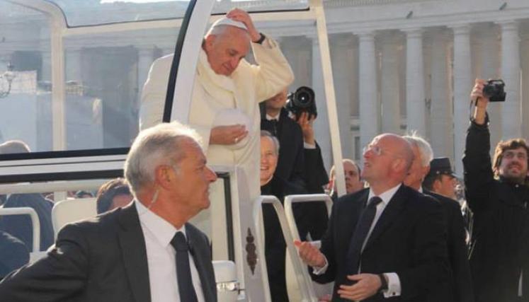 El Papa admitió que un año atrás no se imaginaba ocupando el cargo que tiene hoy. Foto: New.va Español.