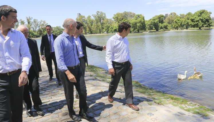 Rodríguez Larreta, Cenzon y Silvosa recorren el renovado Lago de Regatas