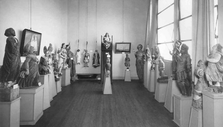 sala de mascarones de proa en 1940.
