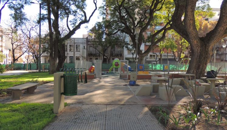 Plaza Esteban Echeverría