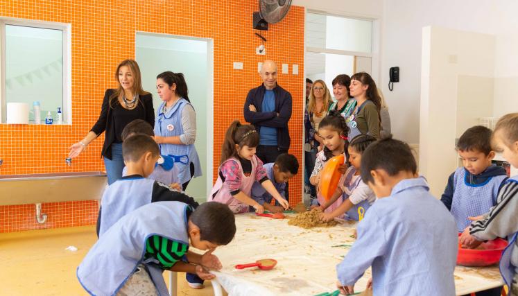 Rodríguez Larreta y Acuña inauguraron un nuevo jardín de infantes en el barrio de Mataderos
