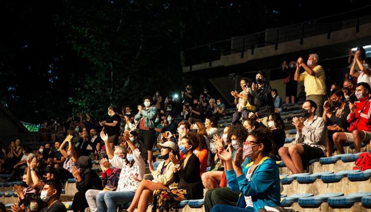 El Anfi de Noche: descubrí el ciclo de conciertos en el Anfiteatro Parque Centenario