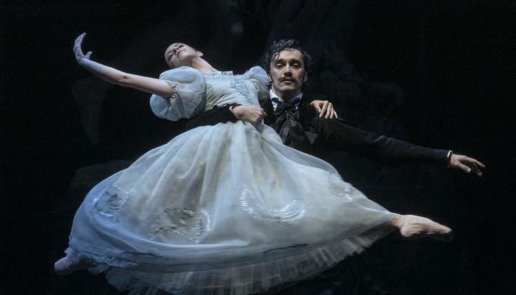 El ballet Onegin se suma al programa del Teatro Colón con entradas a $200 para menores de 35 años. Foto de Máximo Parpagnoli/Teatro Colón